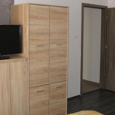 Апартаменты Hz Apartman Мишкольц Экстерьер фото