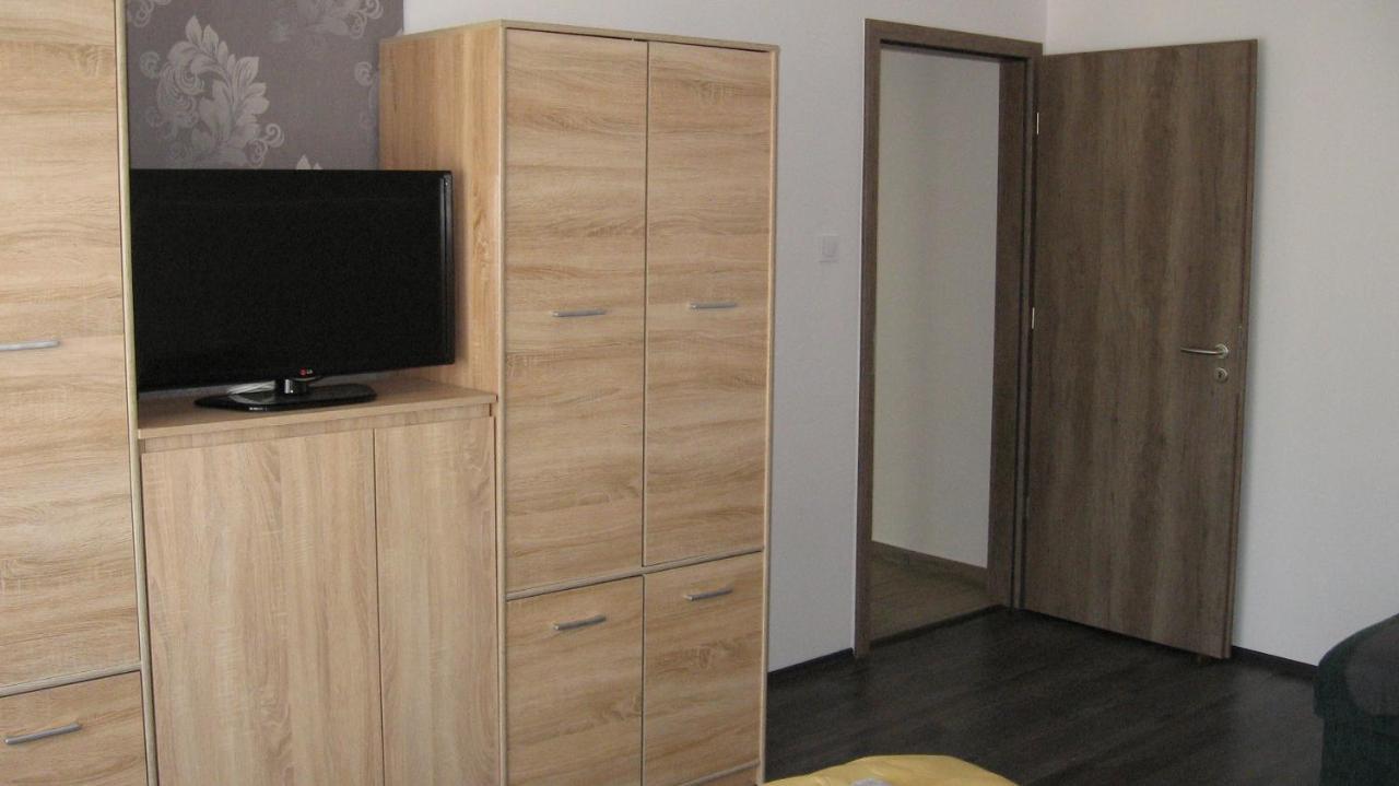 Апартаменты Hz Apartman Мишкольц Экстерьер фото