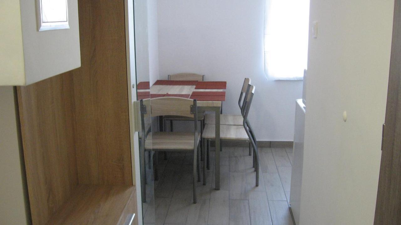 Апартаменты Hz Apartman Мишкольц Экстерьер фото
